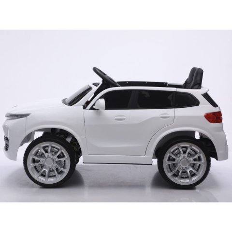 Детский электромобиль Lixiang L6 4х4 YEH5848ЧЗ Белый