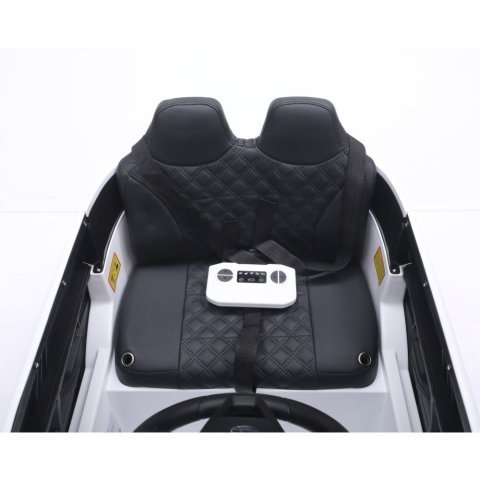 Детский электромобиль Lixiang L6 4х4 YEH5848ЧЗ Белый