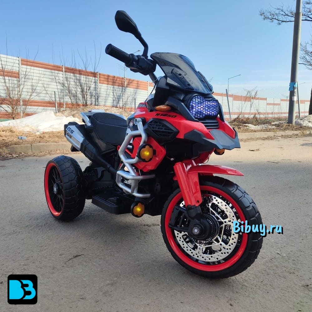 Детский трицикл М008БХ красный