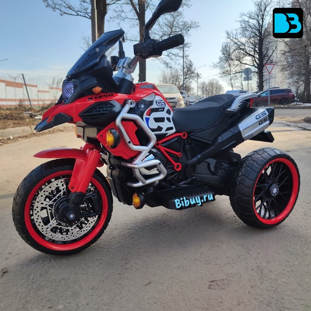 Детский трицикл М008БХ красный