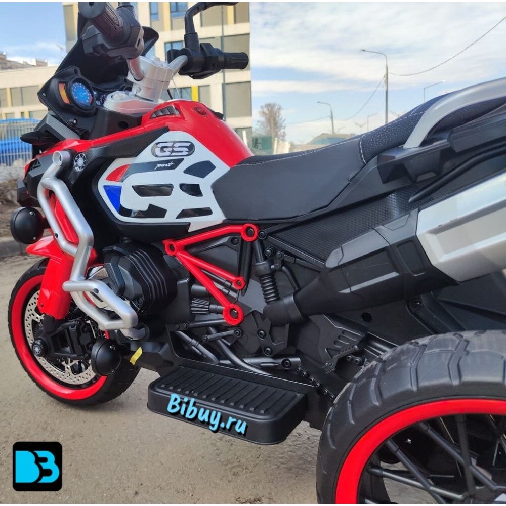 Детский трицикл М008БХ красный