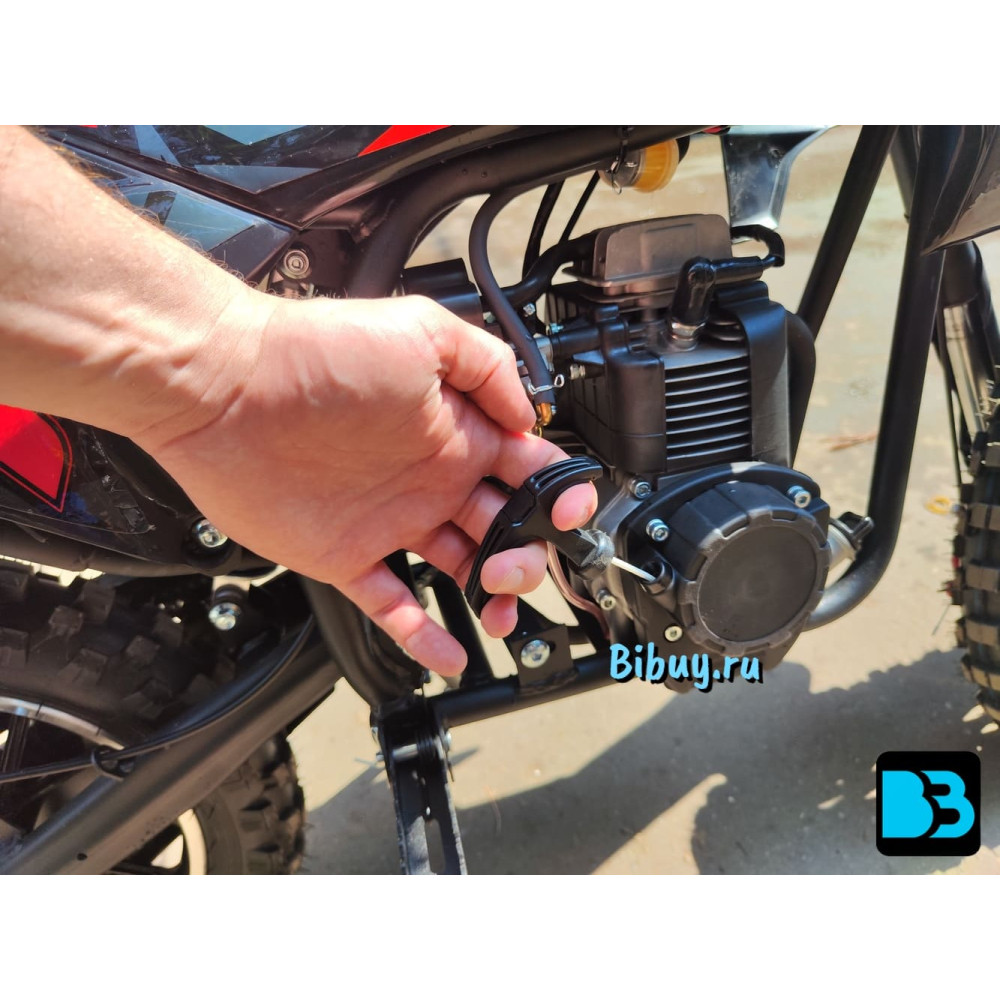 Бензиновый мотоцикл ROBY красный, детский, скорость до 20 км/ч