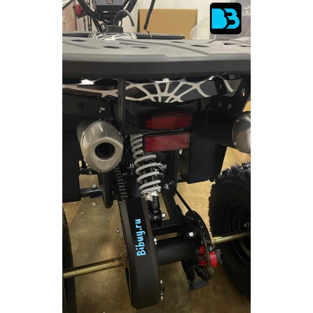 Бензиновый квадроцикл Simba черный Spider, скорость 40 км/ч