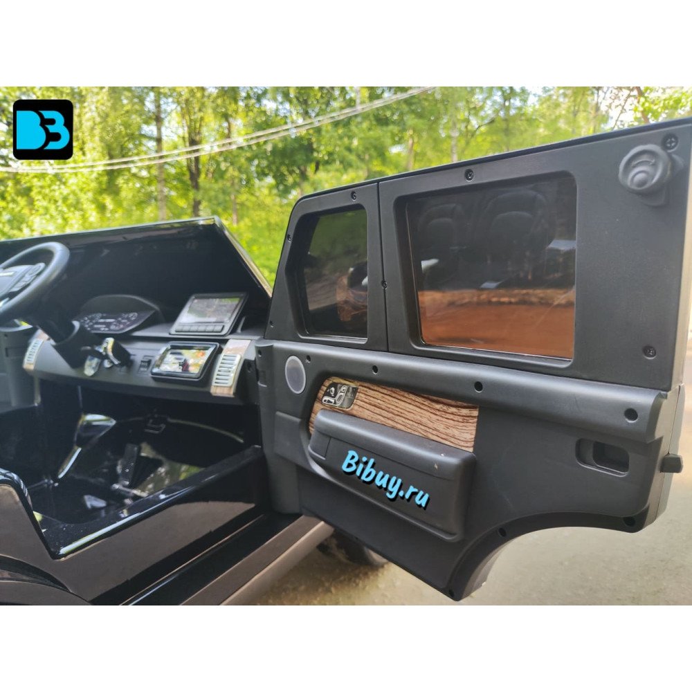 Полноприводный электромобиль Range Rover HSE 4WD (Y222YY) черный глянец