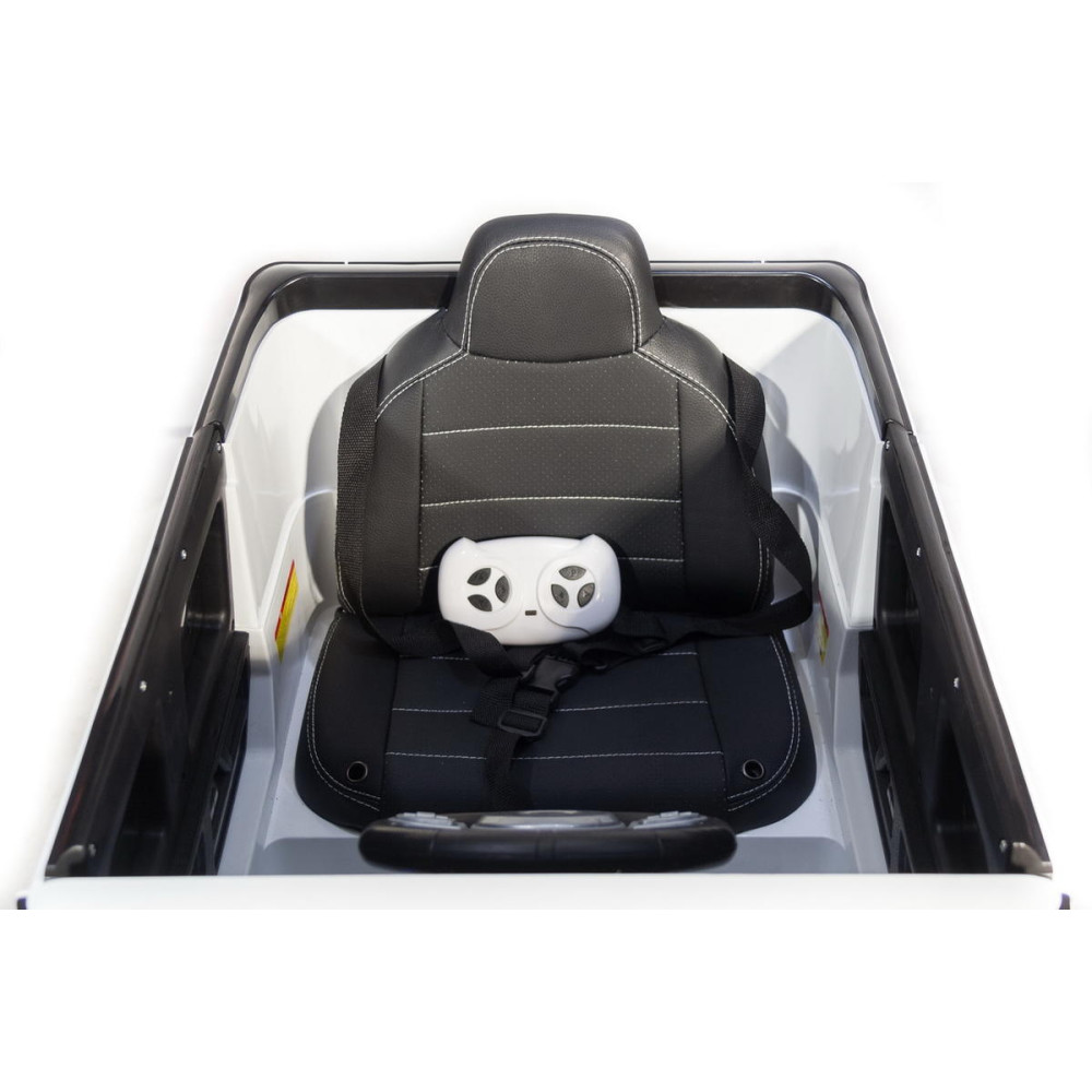 Детская машина Mercedes Benz G63 mini YEH1523 Белая