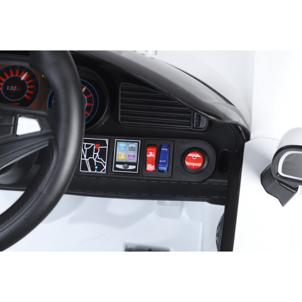 Электромобиль Mercedes Benz GT 3775 Белый