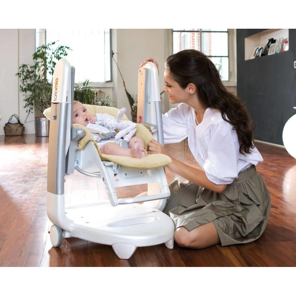 Стульчик для кормления Peg-Perego Tatamia Follow Me Fragola