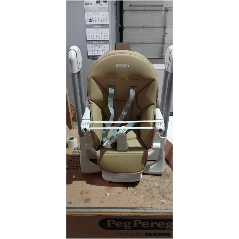 Стульчик для кормления Peg Perego Prima Pappa Follow Me Noce