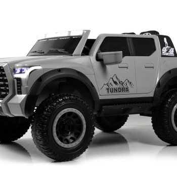 Полноприводный электромобиль Toyota Tundra G444GG серый