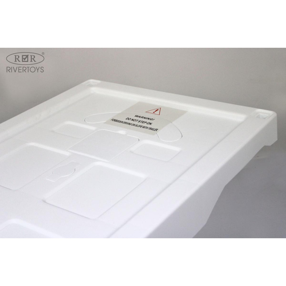 Прицеп HL358 белый (RiverToys)