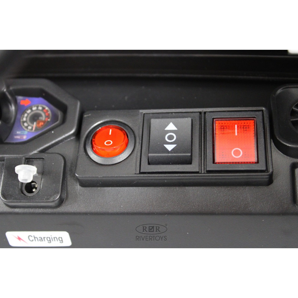 Детский электромобиль Z111VO белый (RiverToys)