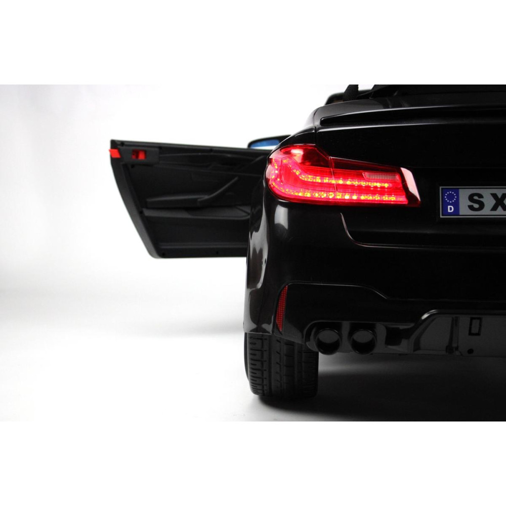 Детская электрическая машина BMW M5 Competition (A555MP) черный