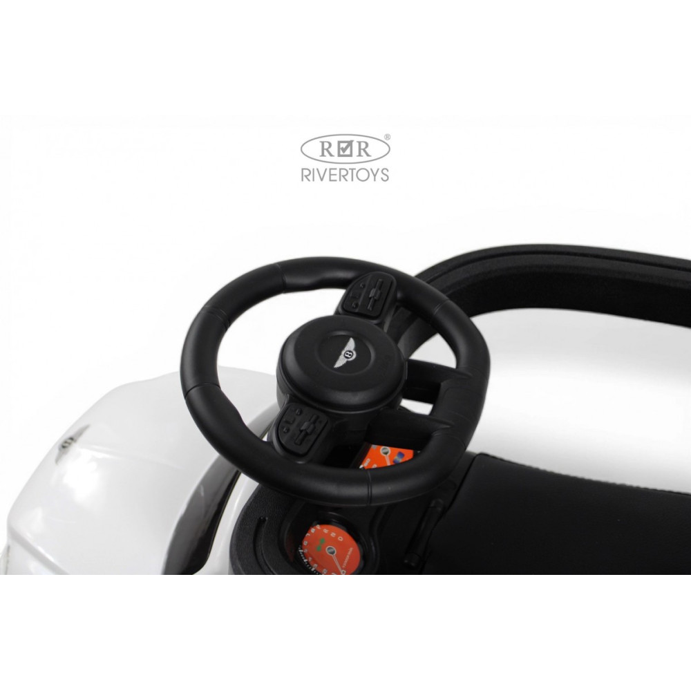 Детский толокар Z005ZZ-TP белый (RiverToys)