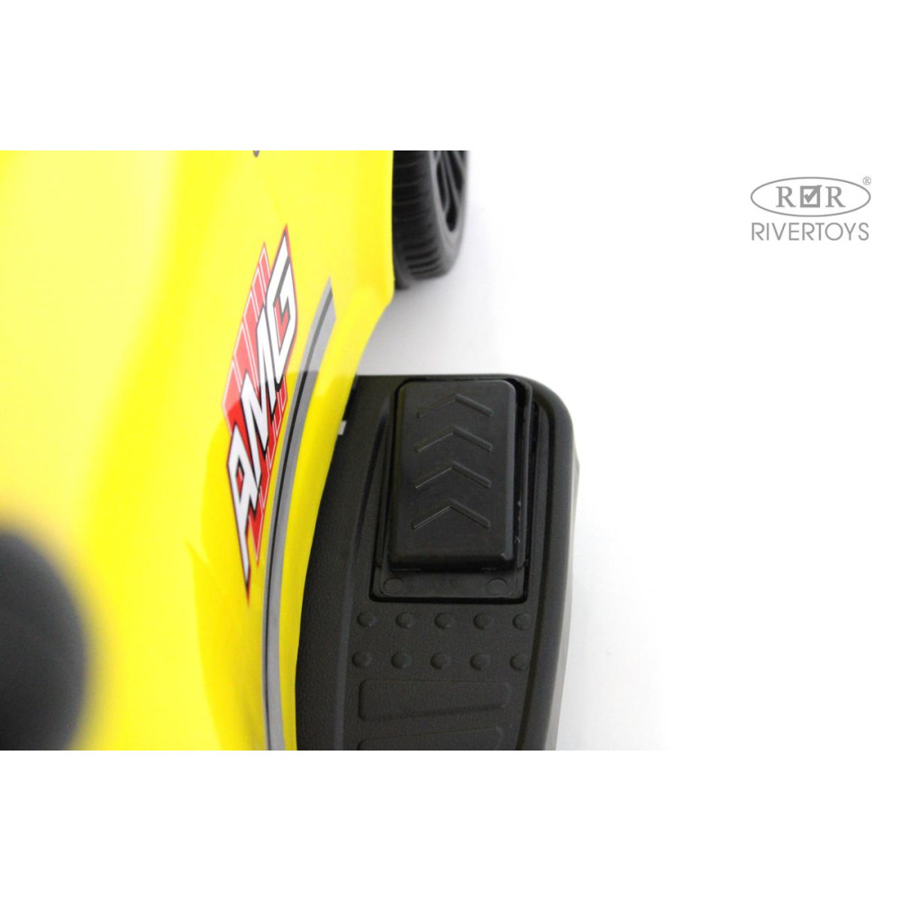 Детский толокар Mercedes F001FF-P желтый