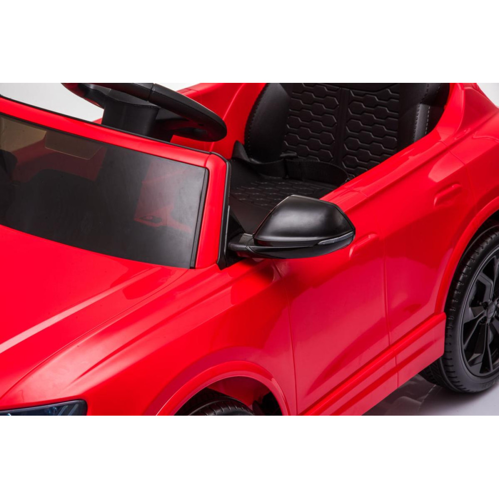 Детская машина Audi RS Q8 (HL518) красный, с пультом ДУ