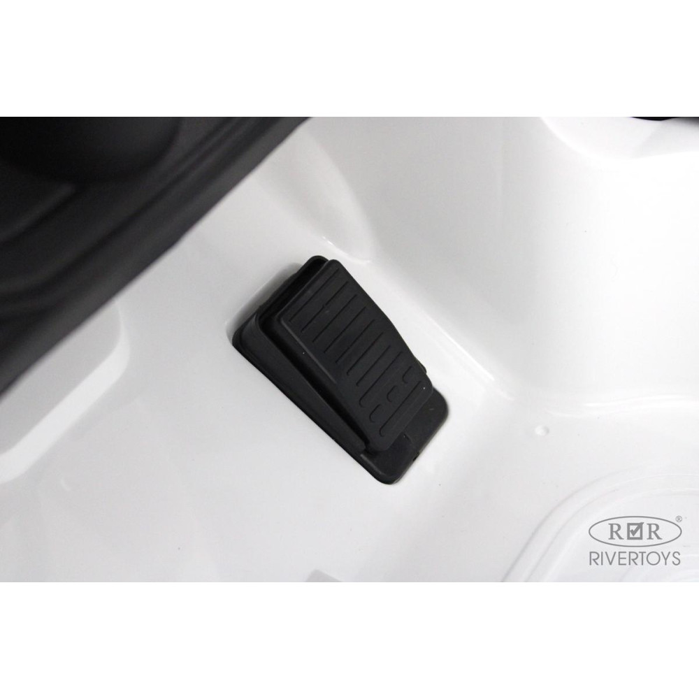 Электромобиль Bentley X007XX белый с пультом