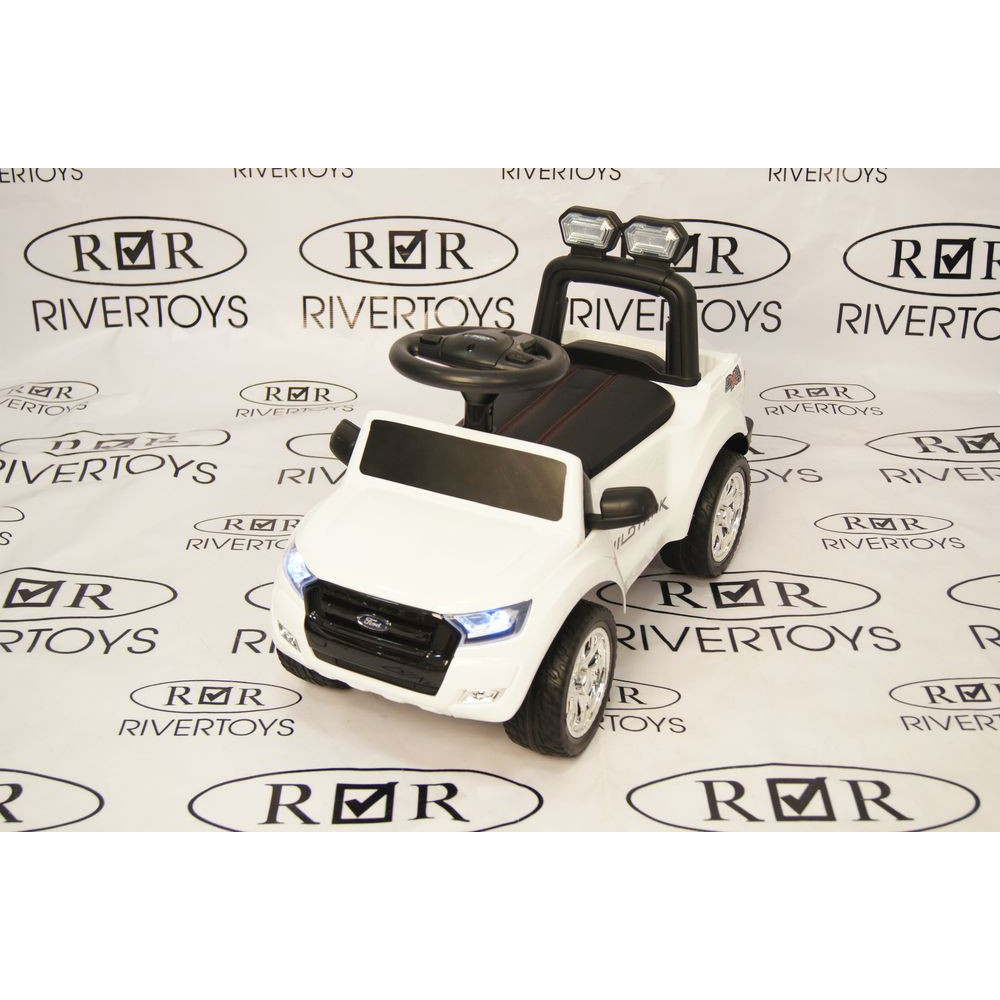 Детский толокар Ford Ranger DK-P01 белый (RiverToys)
