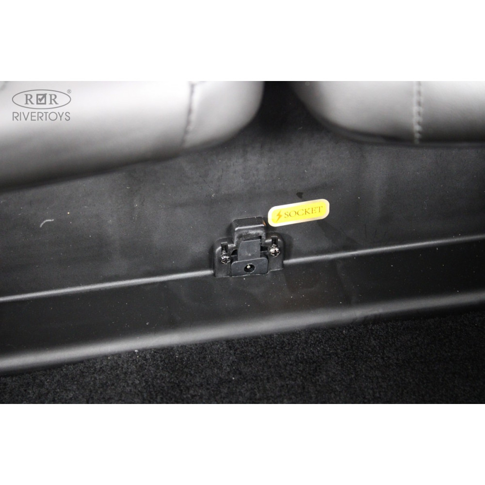 Детский багги P777BP красный глянец