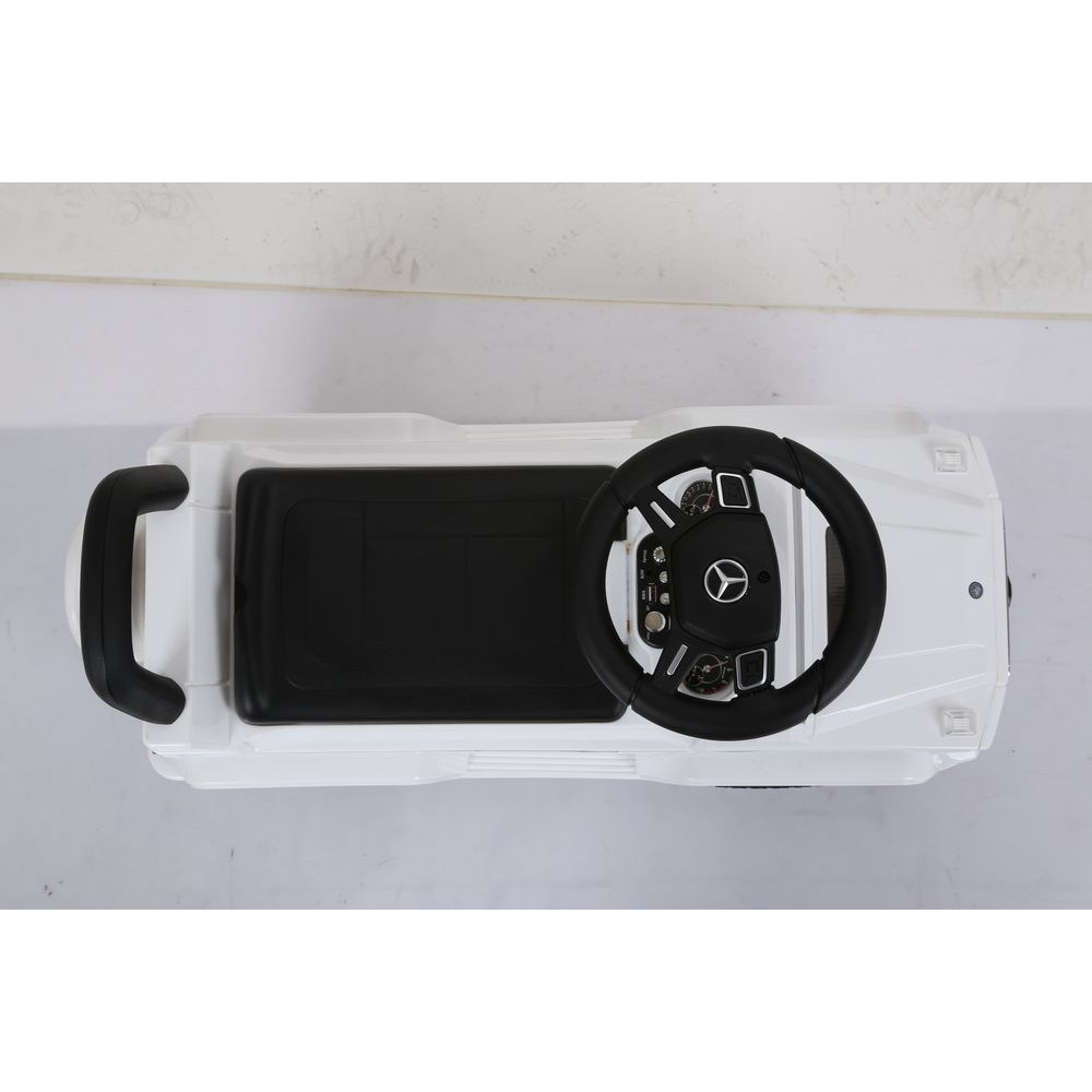 Детский толокар Mercedes JQ663 (G63) белый (RiverToys)