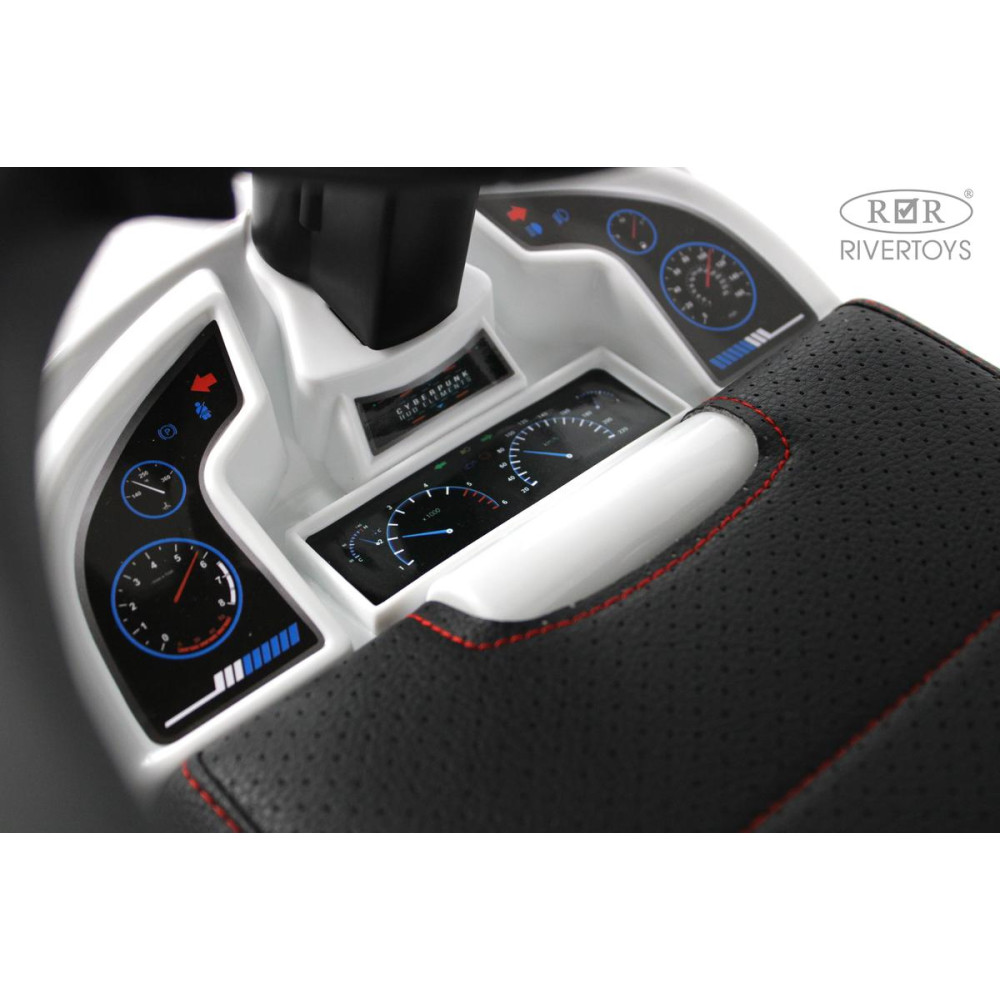 Детский толокар Мазератти L003LL-M белый