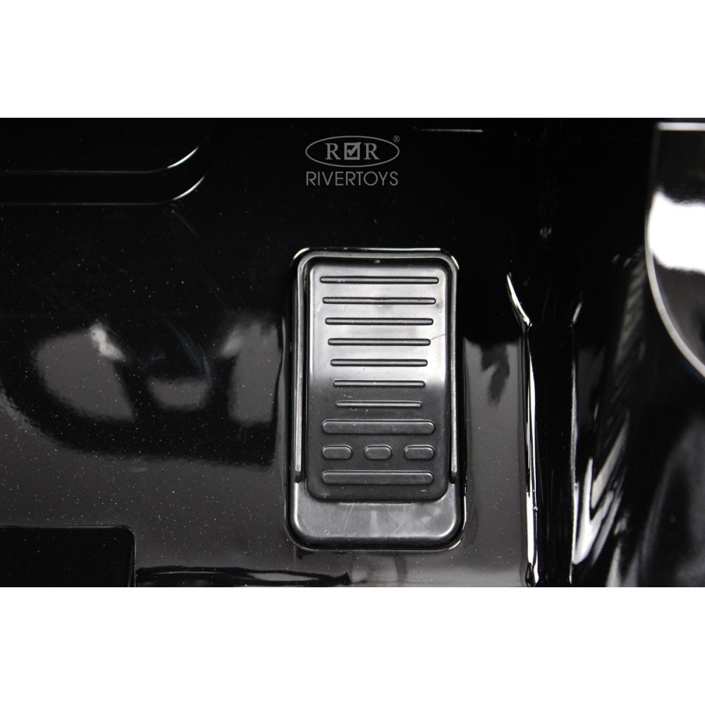 Детская машина Audi X008XX черный глянец