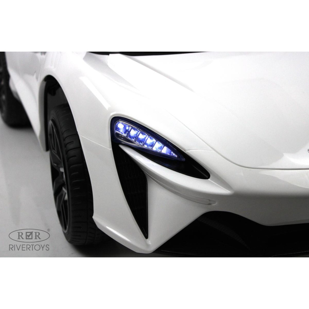 Детский электромобиль McLaren Artura (P888BP) белый