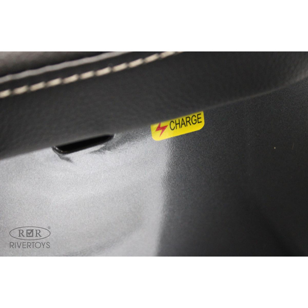 Детская машина джип Range Rover Y999YY серый глянец