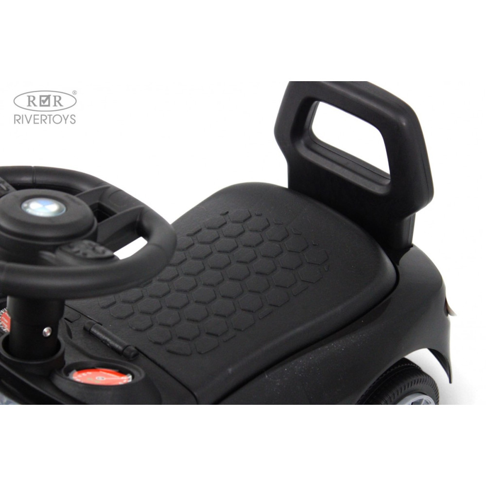 Детский толокар BMW Z004ZZ-B черный