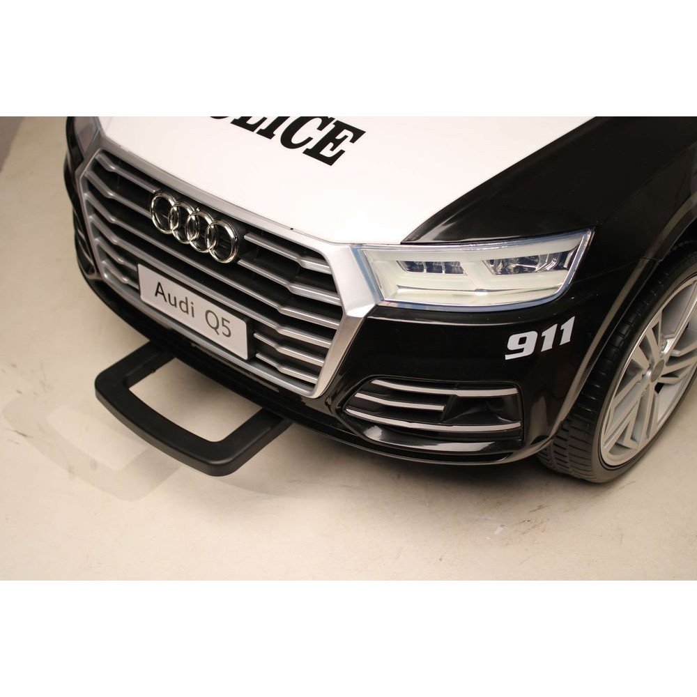 Детский электромобиль Ауди Q5 (S305) Police (RiverToys)