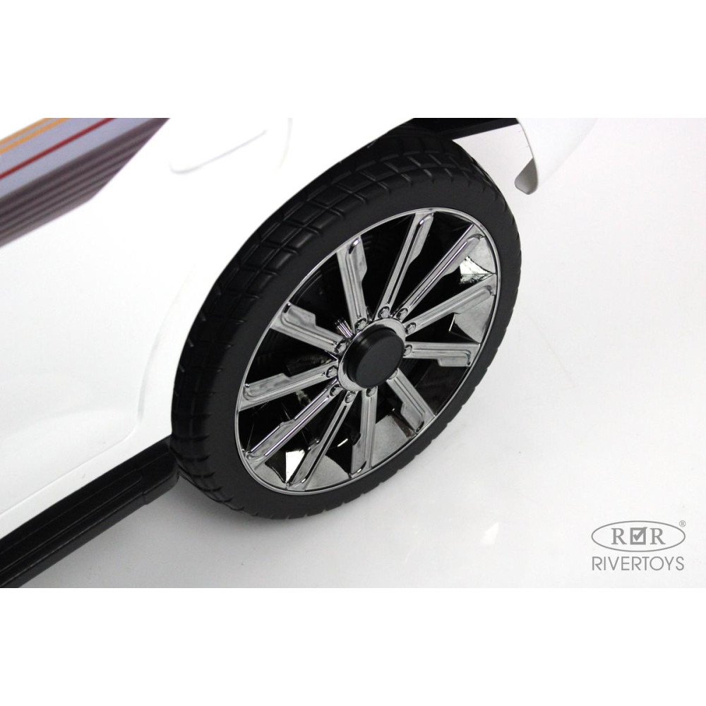 Детский электромобиль Toyota F222FF белый