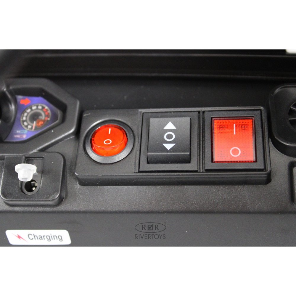 Детский электромобиль Z111VO красный (RiverToys)