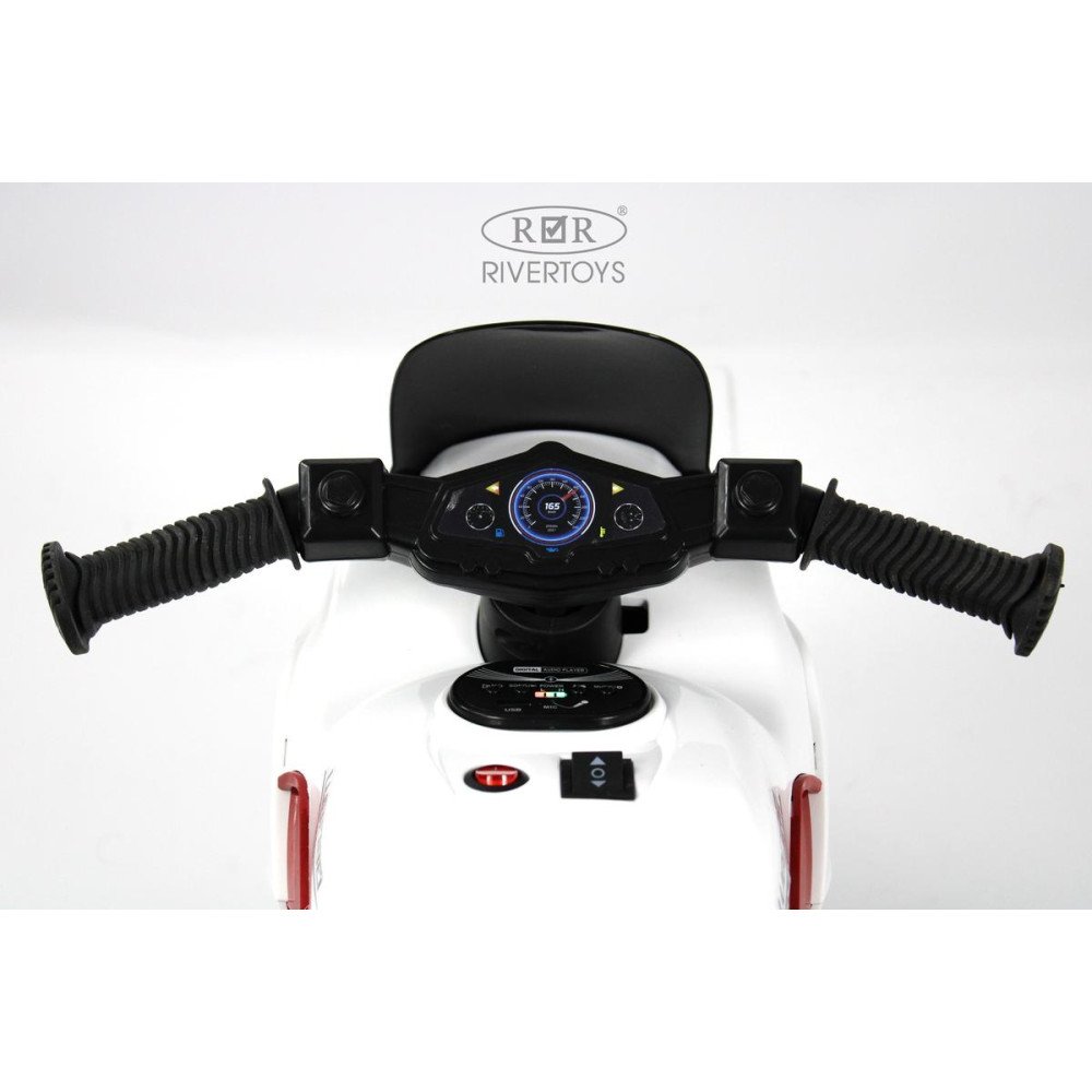 Трицикл G004GG белый