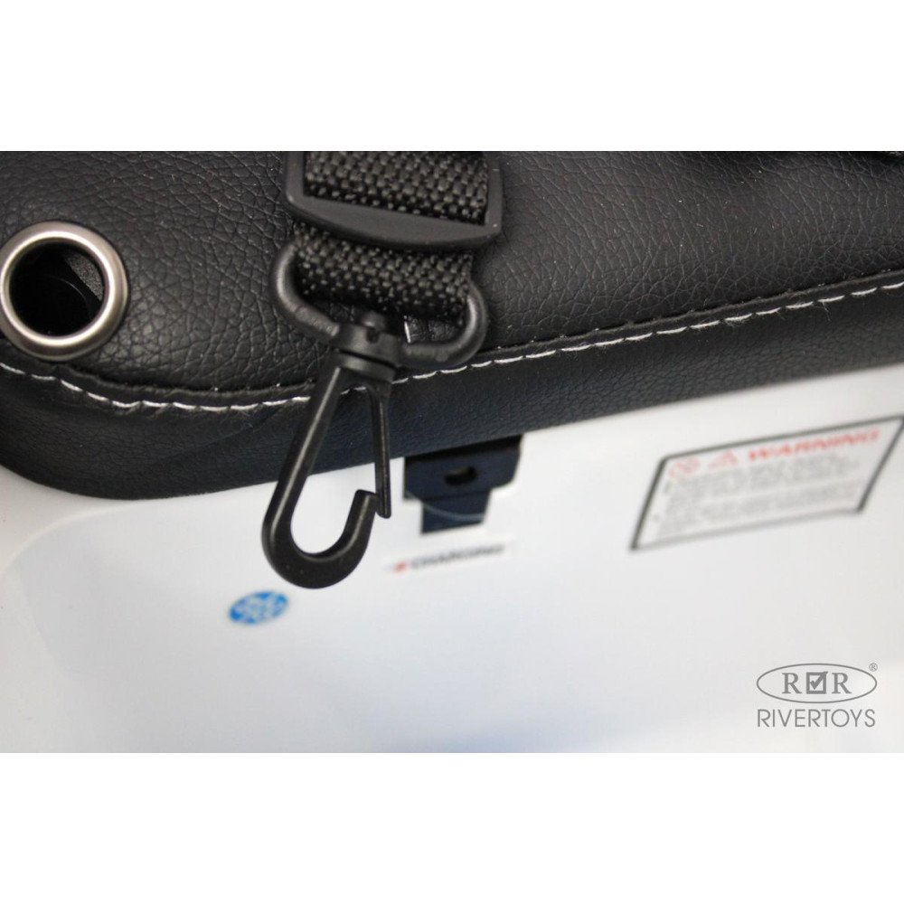 Детский полноприводный джип Jeep Rubicon X004XX белый