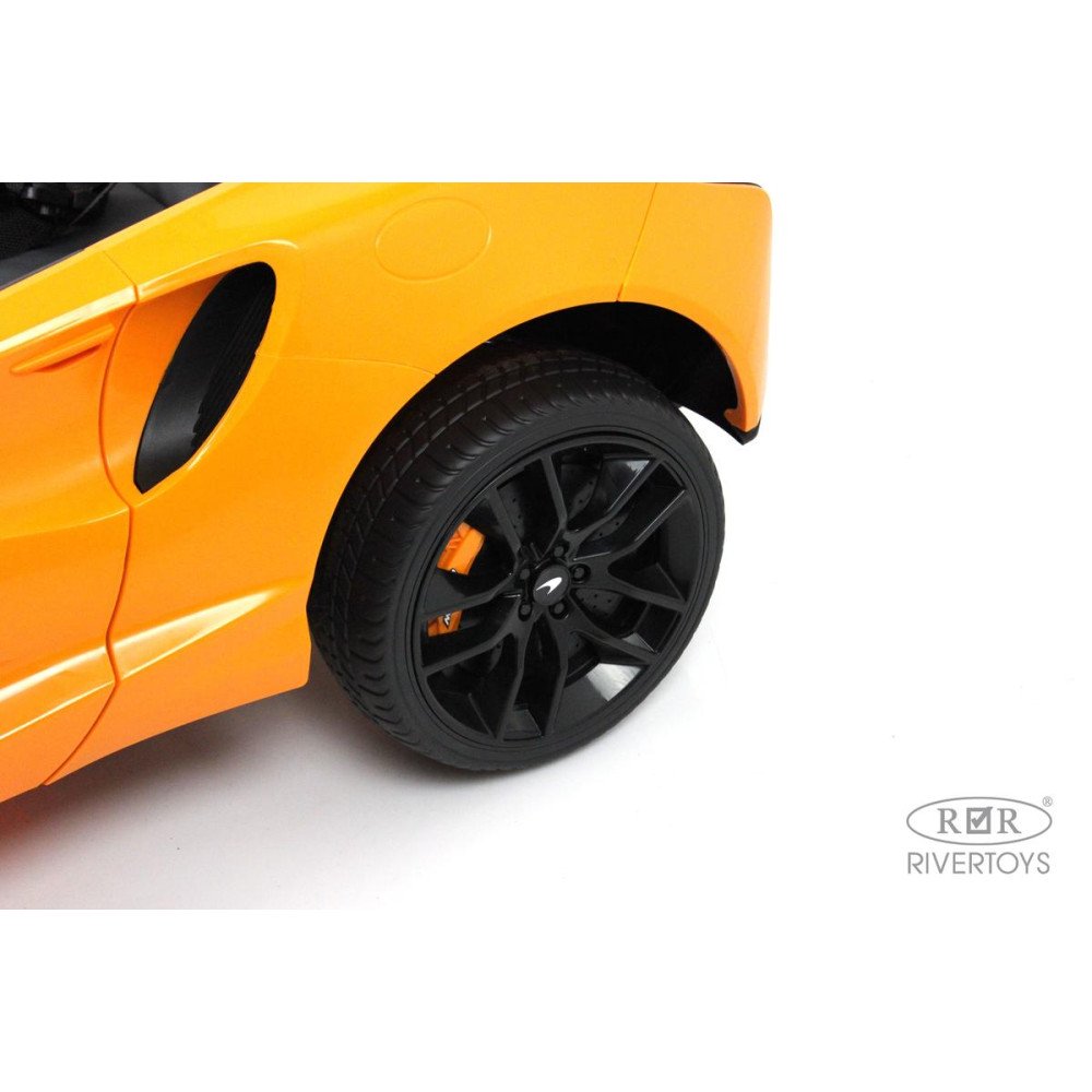 Детская машина McLaren Artura (P888BP) оранжевый, двери открываются вверх, есть пульт ДУ