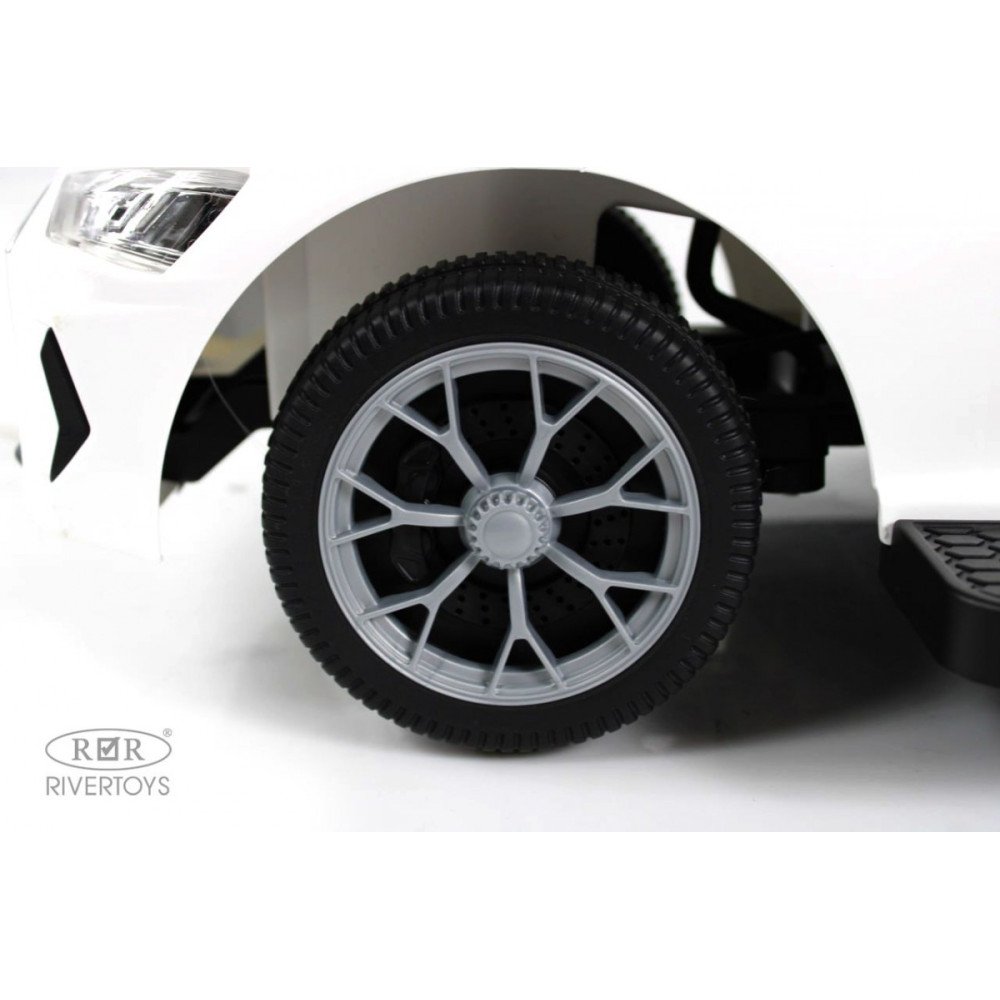 Детский толокар Audi Z005ZZ-A белый