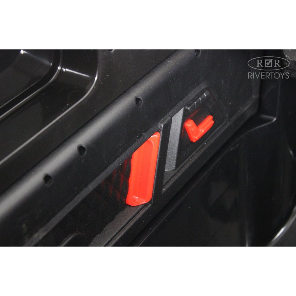 Двухместный электромобиль Mercedes-Benz Brabus Z888ZZ черный