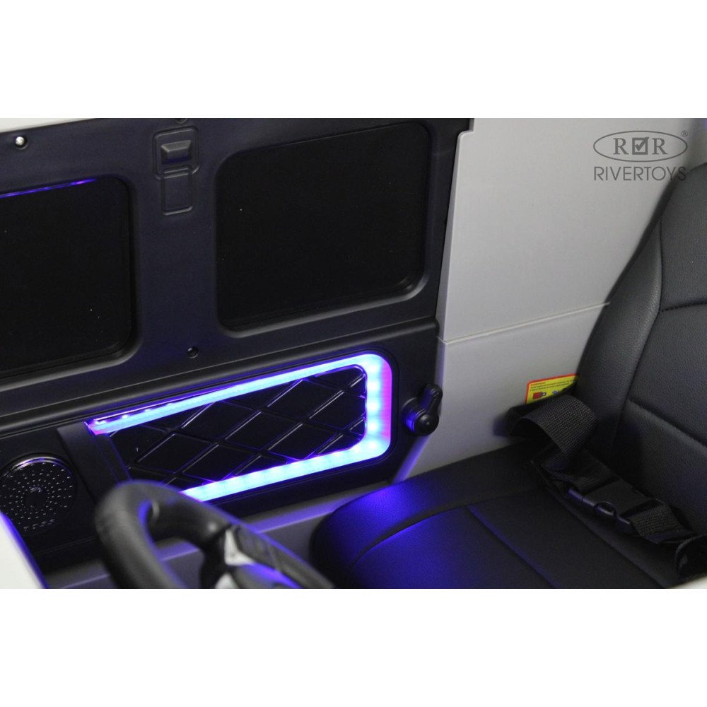 Полноприводная машина Mercedes-AMG G63 (G111GG) 24V серая