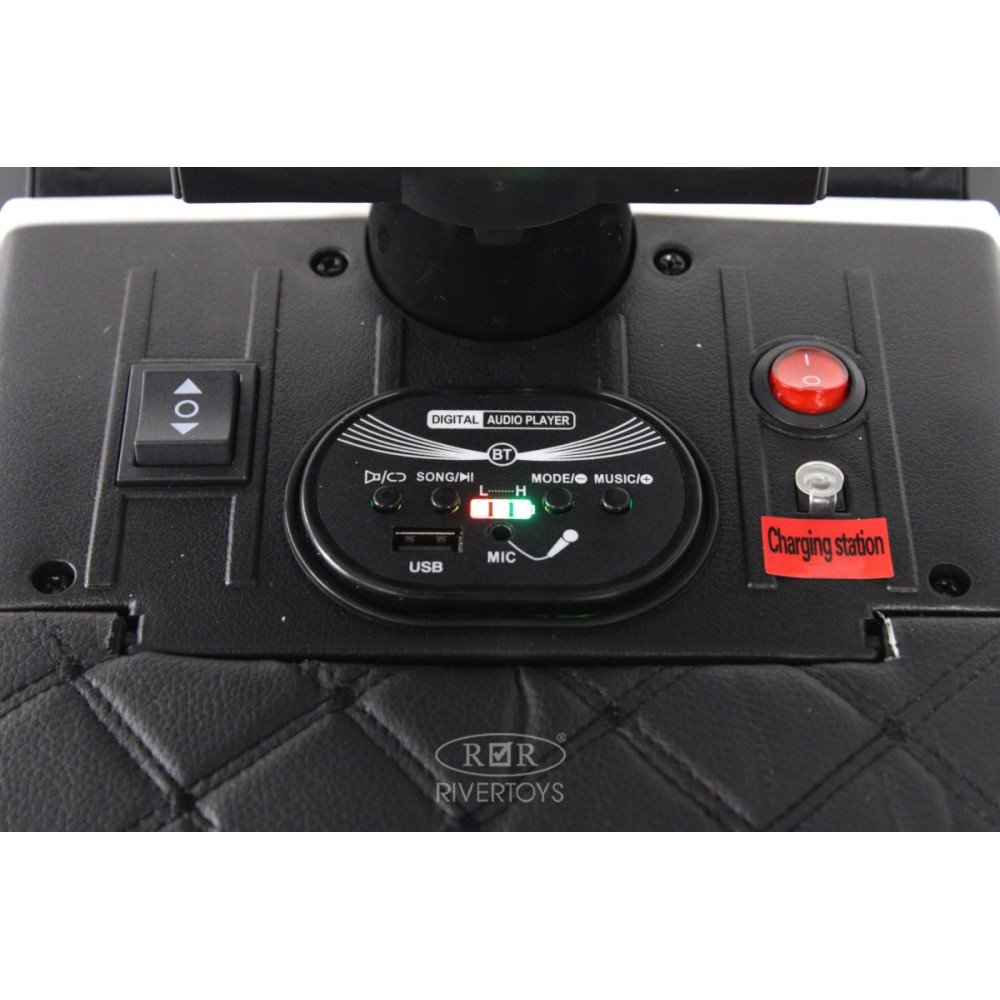 Детская машина с крышей G009GG черная