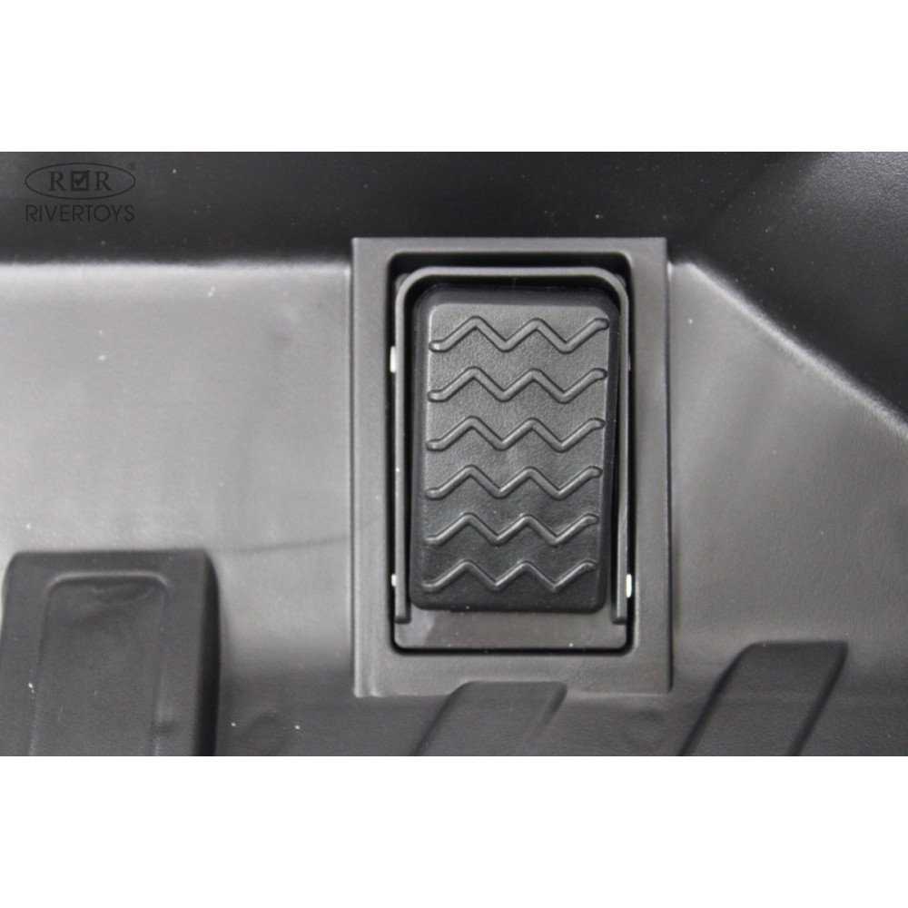 Детский электромобиль М303БХ оранжевый (RiverToys)