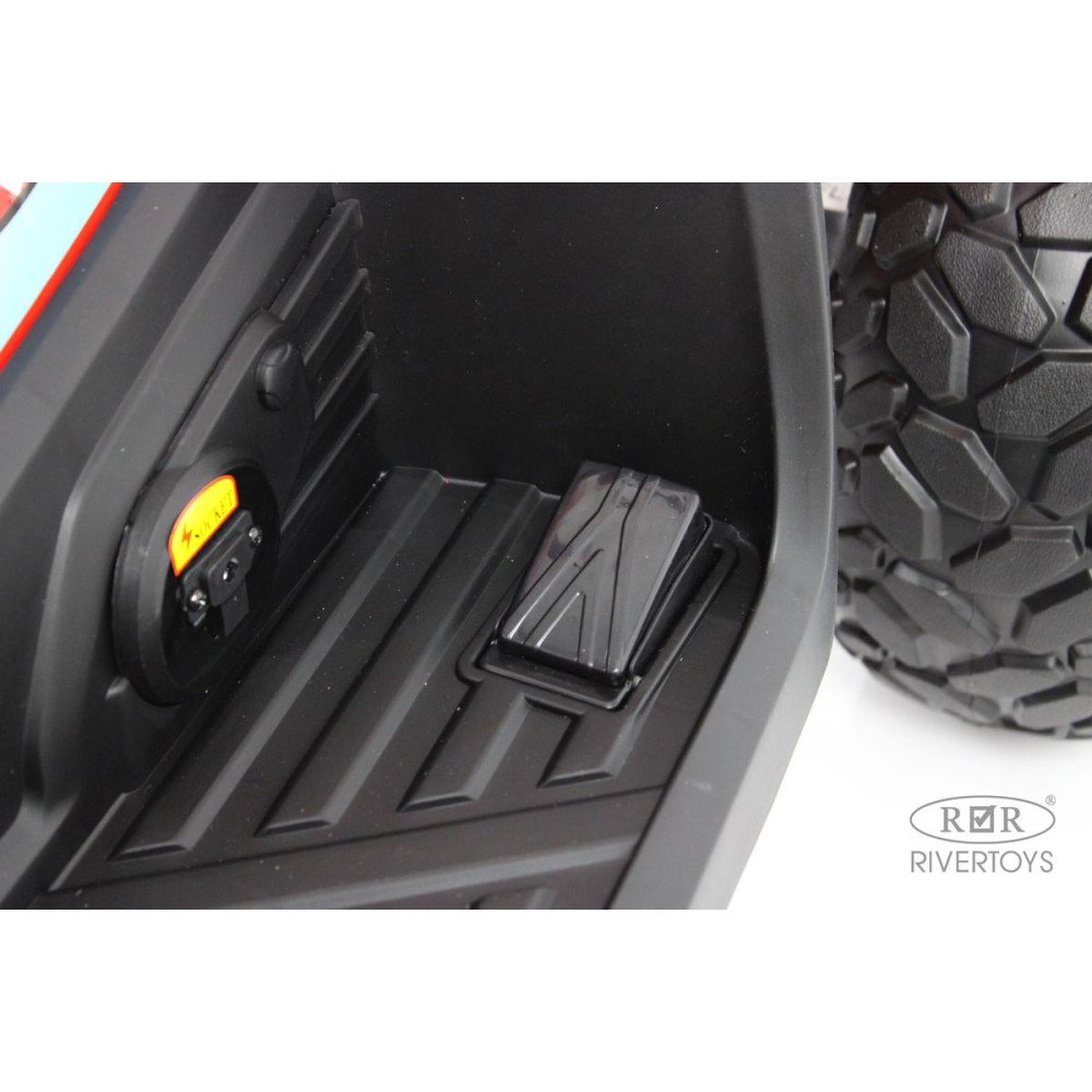 Полноприводный квадроцикл McLaren JL212 (P111BP) серый