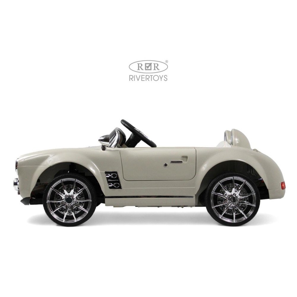 Детский ретро электромобиль Mercedes C555MC белый