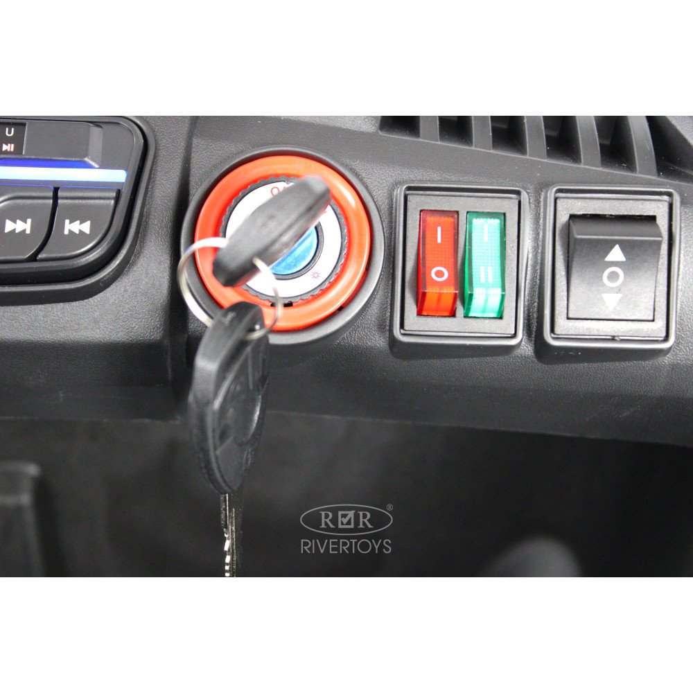 Электромобиль багги C555CC красный