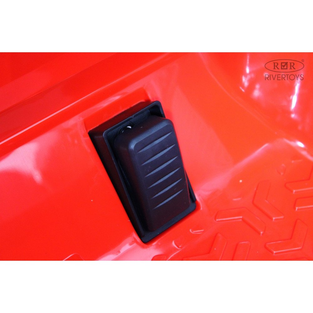 Детский электромобиль Z111VO красный (RiverToys)
