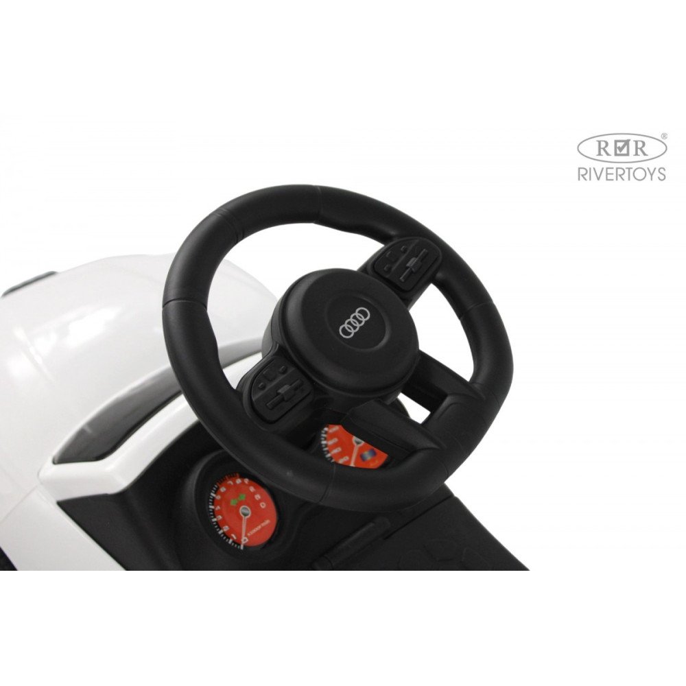 Толокар Audi Z004ZZ-A белый