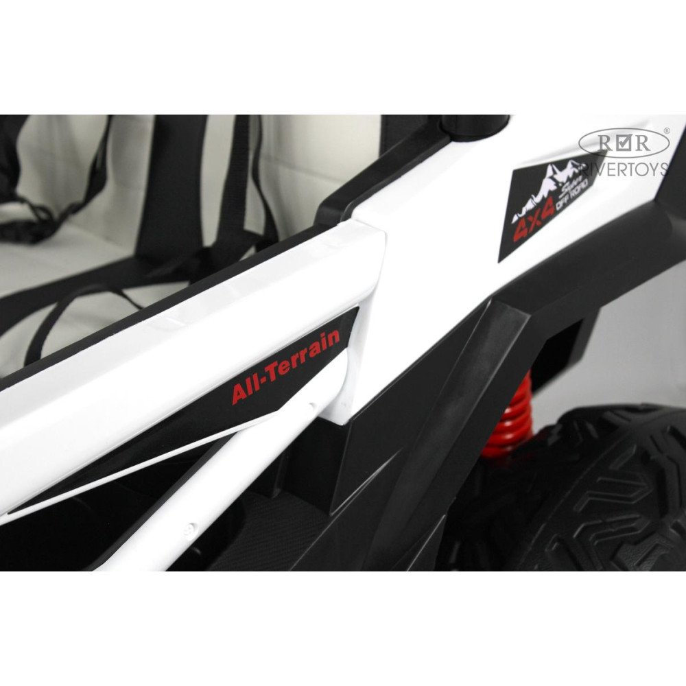 Полноприводный электромобиль джип Toyota М888БХ белый