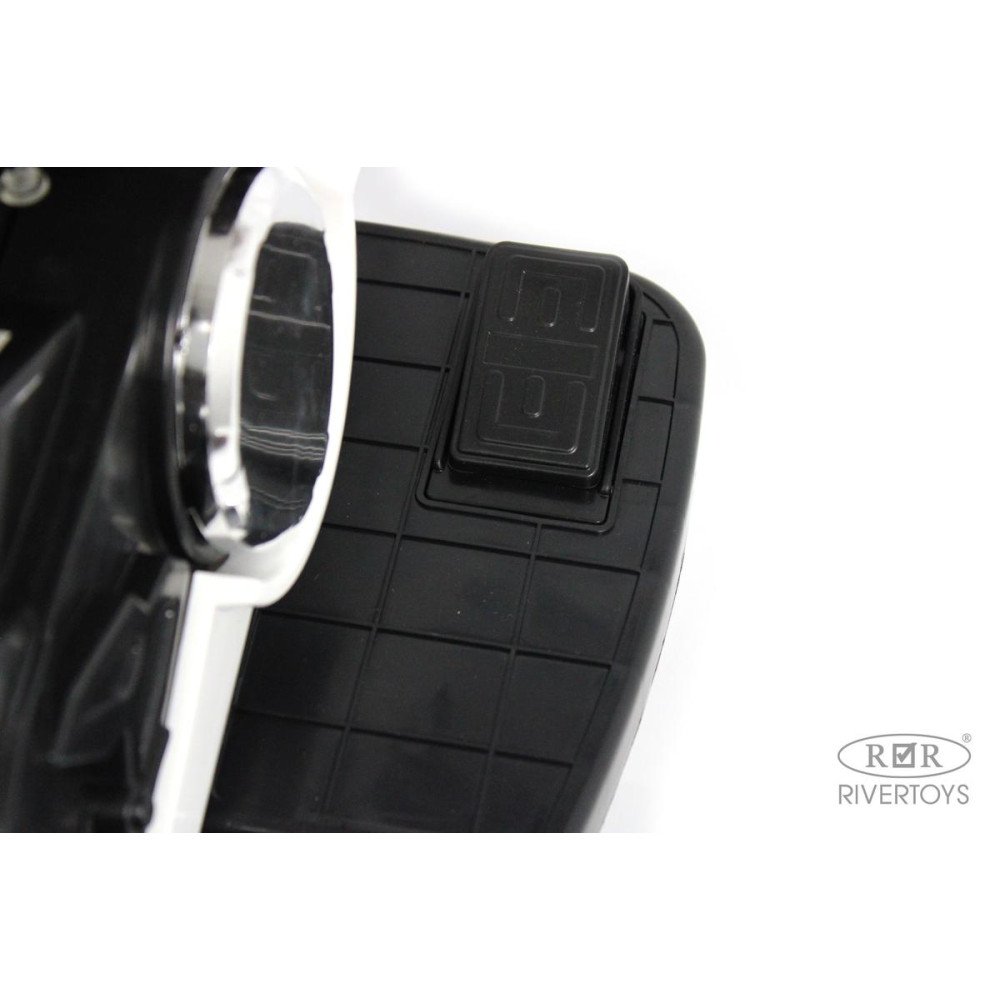 Детский электромотоцикл Ducati X003XX белый