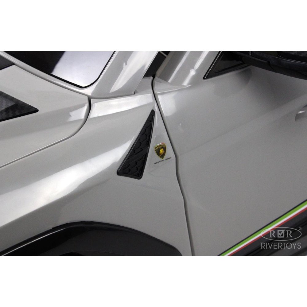 Электромобиль Lamborghini Urus (E777EE) серый