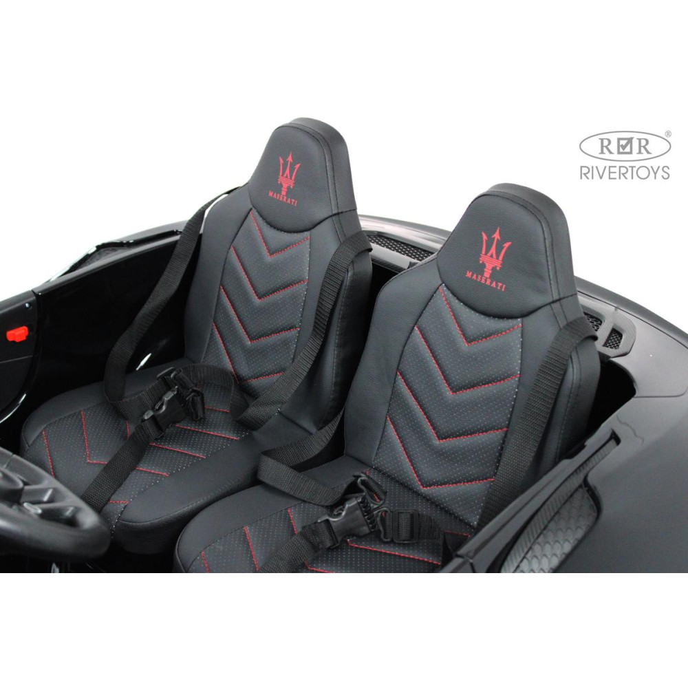 Двухместный электромобиль Maserati MC20 (P111PP) черный глянец