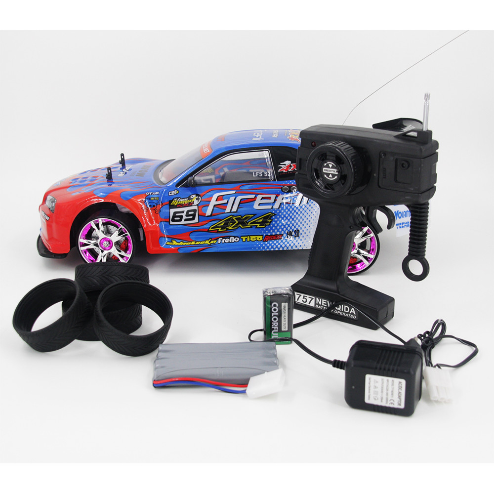 Радиоуправляемая спортивная машина для дрифта 1:10 - 757-4WD01-69