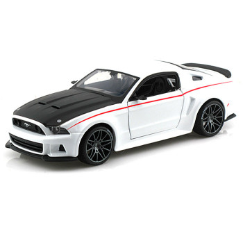 Металлическая модель Maisto Ford Mustang Street Racer 2014 1:24 - 31900
